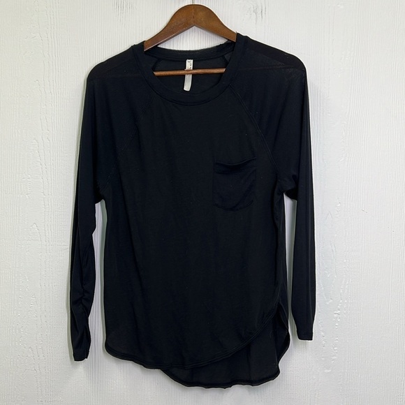 Free People - Black Movement Crewneck Pocket Ruched Long Sleeve Blouse Size XS - Picture 8 of 11